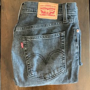 Levi’s Wedgie Skinny